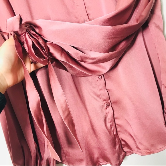 She + Sky Pink Silky Button-down Blouse MED - Picture 7 of 12